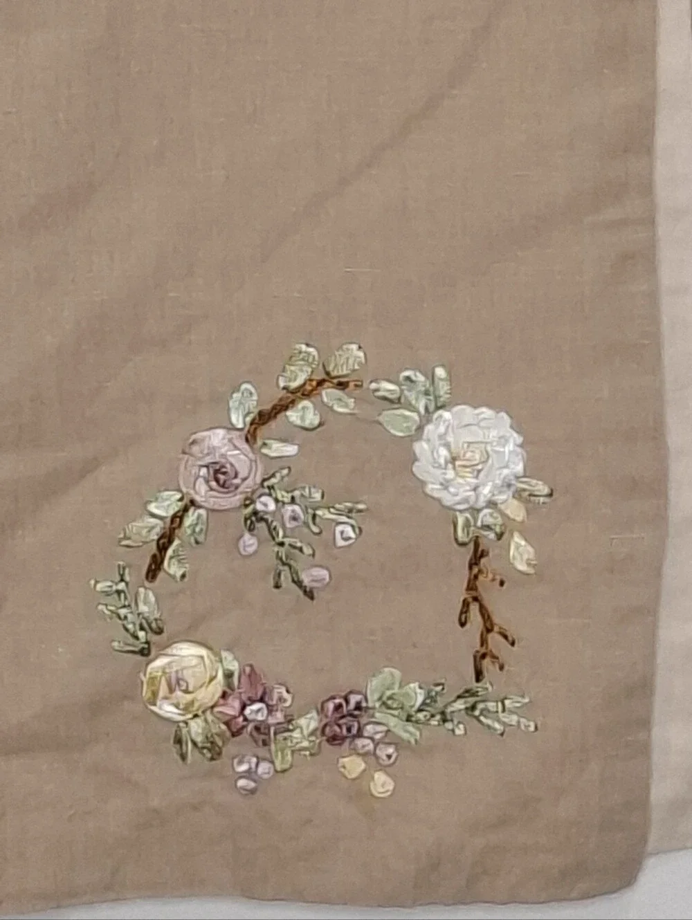 April Cornell Linen Table Runner Embroidery